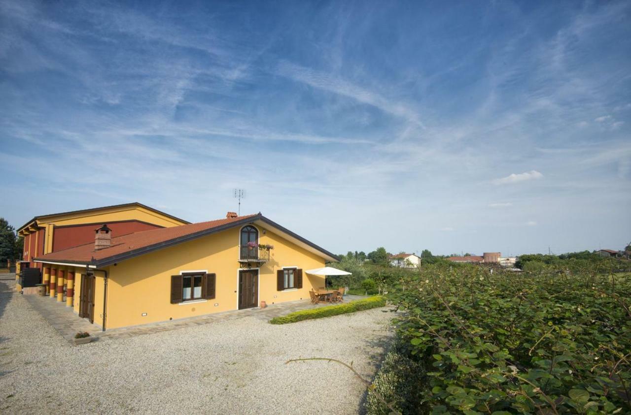 Agrialpi By Salfrutta Bed and Breakfast Bricherasio Eksteriør billede